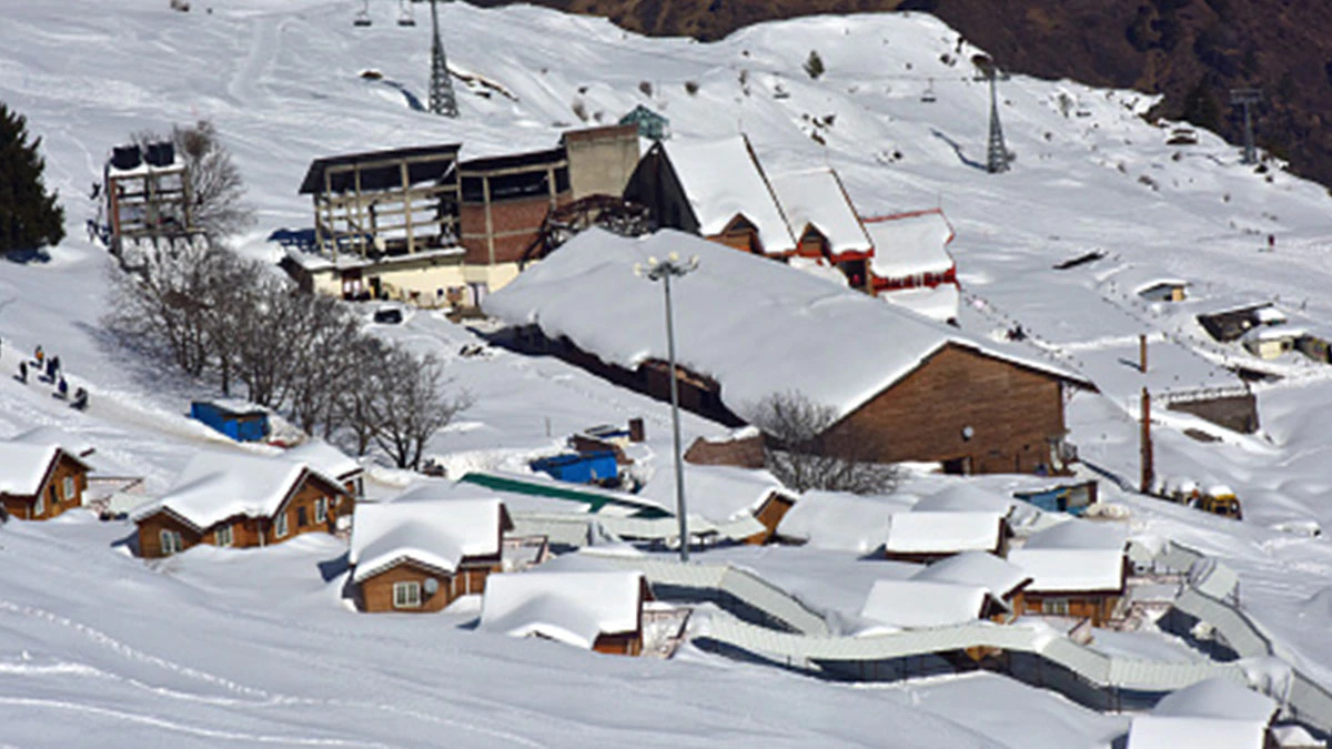 Best Places To See Snowfall: सर्दियों में भारत की ये जगहें बन जाती हैं 'स्विट्जरलैंड', Snowfall देखने के लिए हैं बेस्ट
