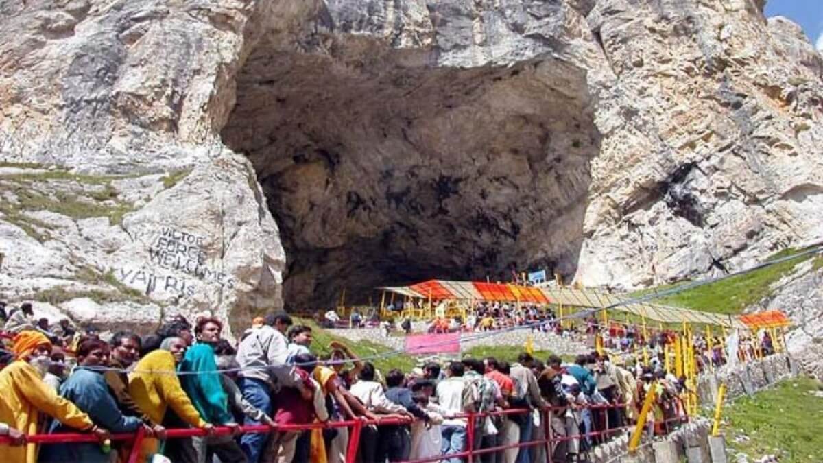 Amarnath Helicopter Tour Package From Srinagar