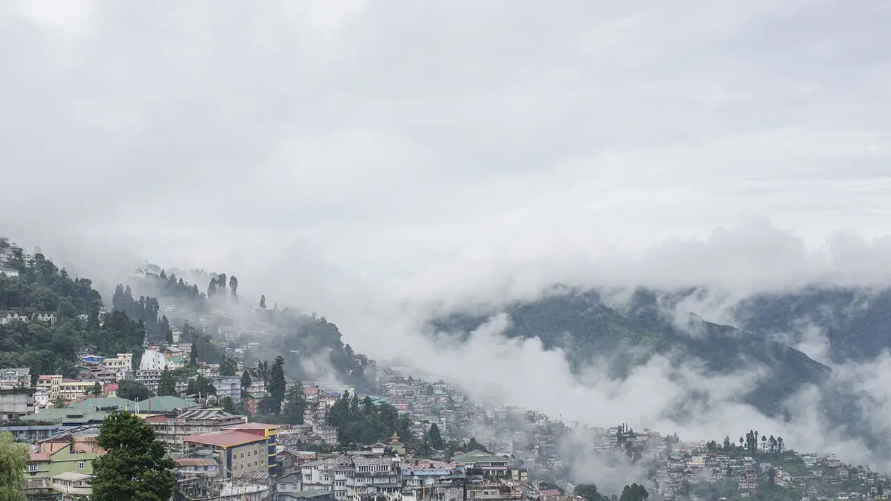 Darjeeling Gangtok Tour Package From Delhi By Flight