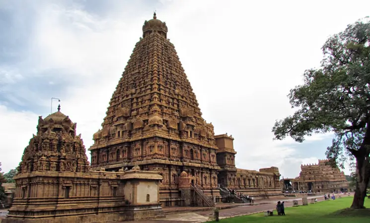 Madurai Rameshwaram Kanyakumari Tour Package From Bhopal By Flight