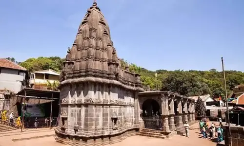 Maharashtra Jyotirlinga Tour Package From Bangalore By Volvo